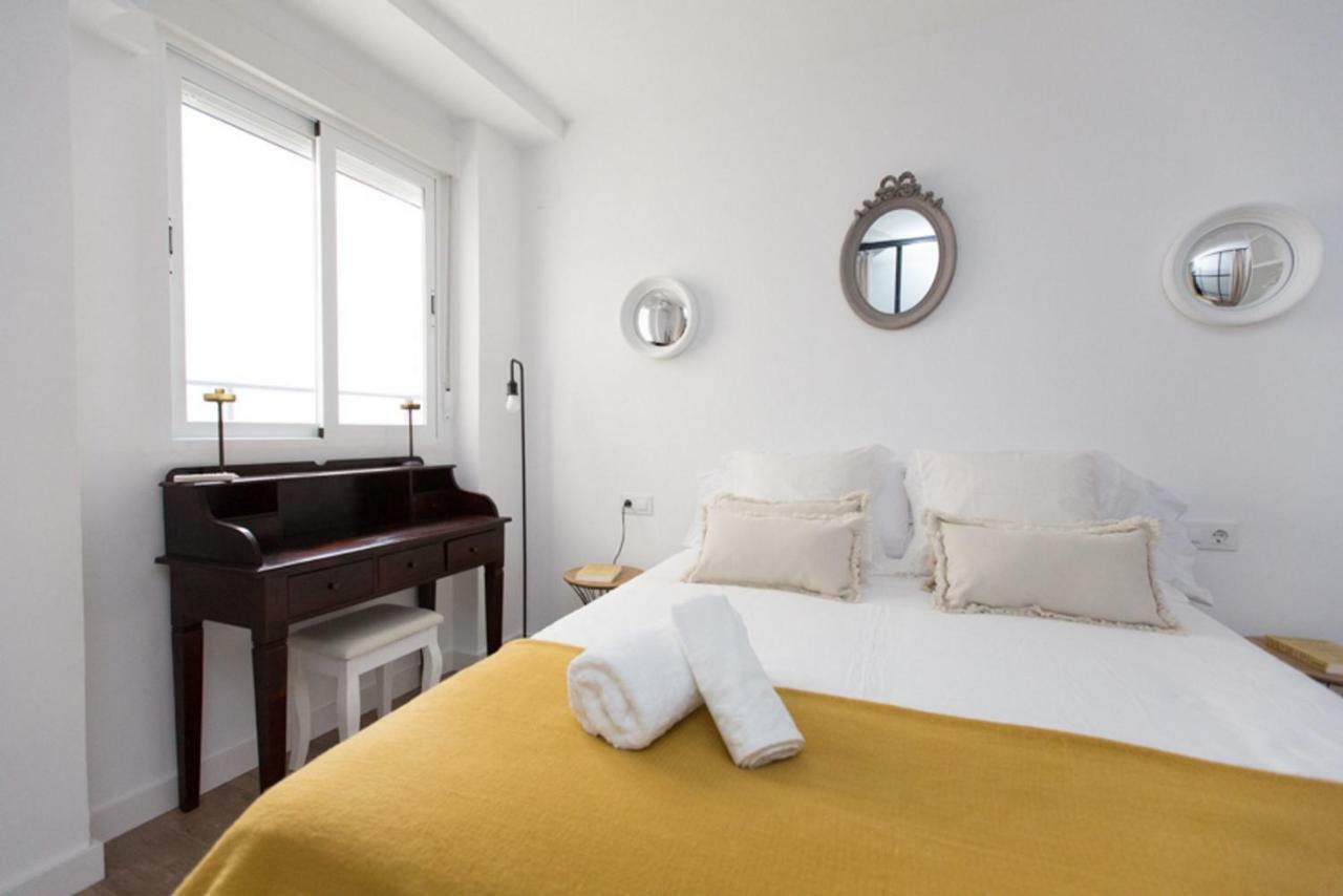 Apartamento Saravia Only Families Cordoba Luaran gambar